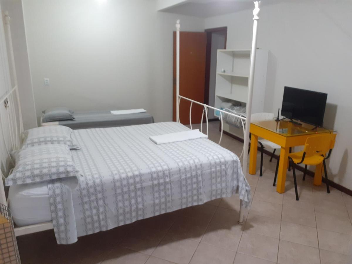 Pousada Casa Verde - Quartos Individuais - Smart Tv 32 - E Banheiro Privativo Appartement Itajaí Buitenkant foto
