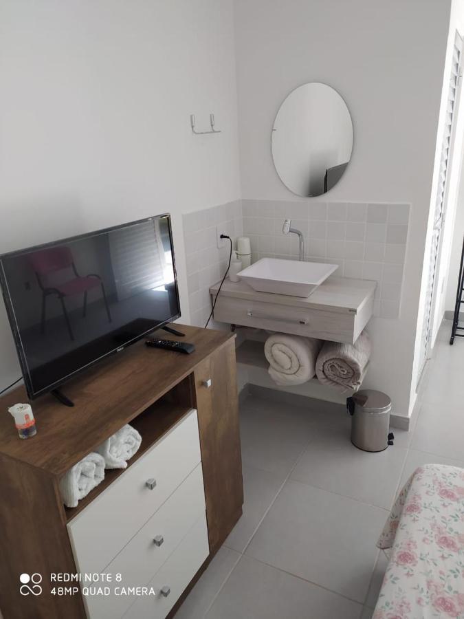 Pousada Casa Verde - Quartos Individuais - Smart Tv 32 - E Banheiro Privativo Appartement Itajaí Buitenkant foto