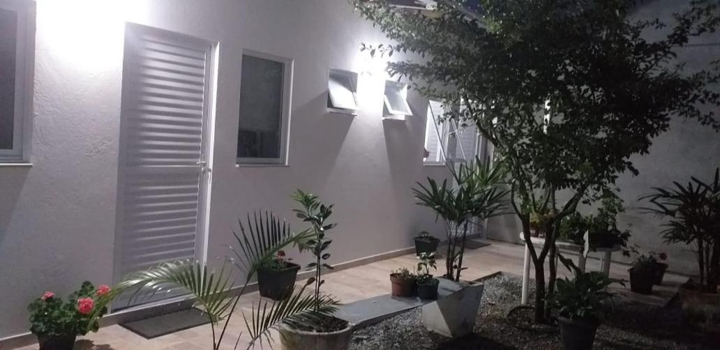Pousada Casa Verde - Quartos Individuais - Smart Tv 32 - E Banheiro Privativo Appartement Itajaí Buitenkant foto