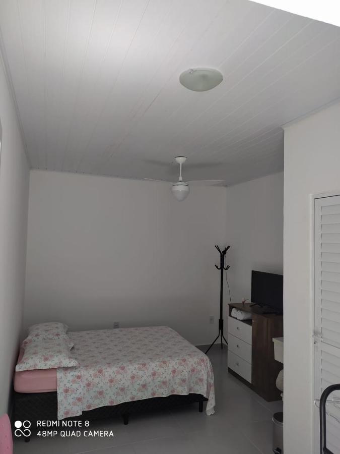 Pousada Casa Verde - Quartos Individuais - Smart Tv 32 - E Banheiro Privativo Appartement Itajaí Buitenkant foto